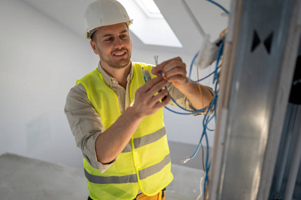 Best Commercial Electrician Services  in Roscoe, IL